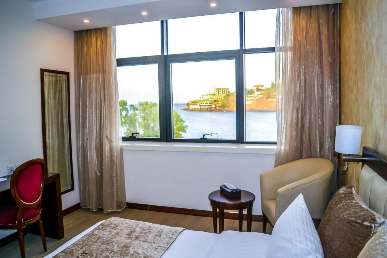 Mamba Point Hotel Freetown Buitenkant foto