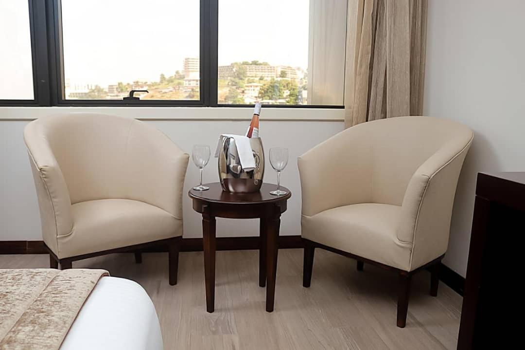 Mamba Point Hotel Freetown Buitenkant foto
